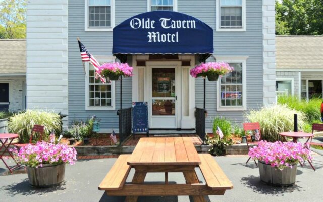 Olde Tavern Motel And Inn
