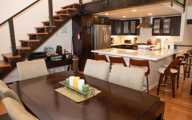 Ridgepoint Townhomes by Beaver Creek Mountain Lodging