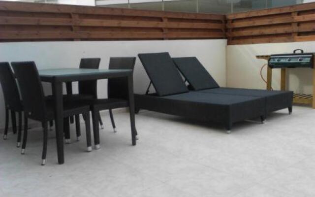 Seaview Apartment