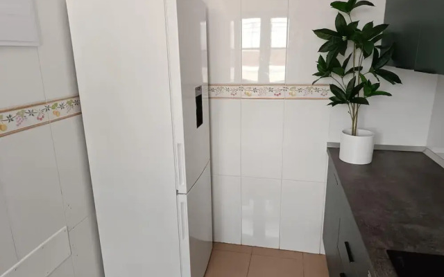 Villa-costaadeje-3br-balcony-wifi-parking