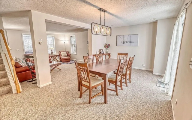 33 West Washington Street 4 Bedroom Home by RedAwning