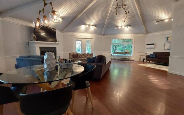 A Garden Oasis - 3-Bed Private Home Off Hwy 1