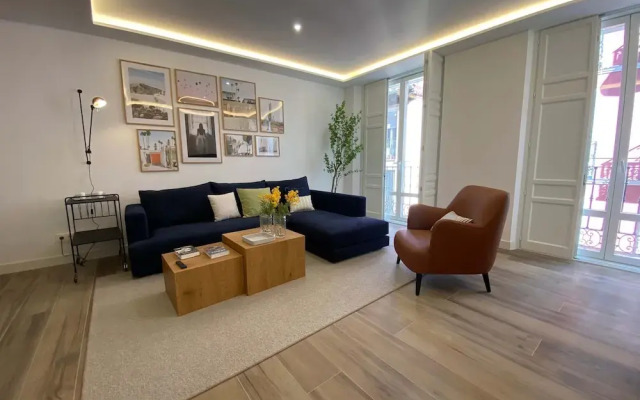 w Amazing 2BR With Terrace in Chueca