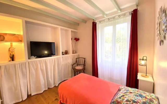 Charming Holiday Home With Garden in the Cotentin