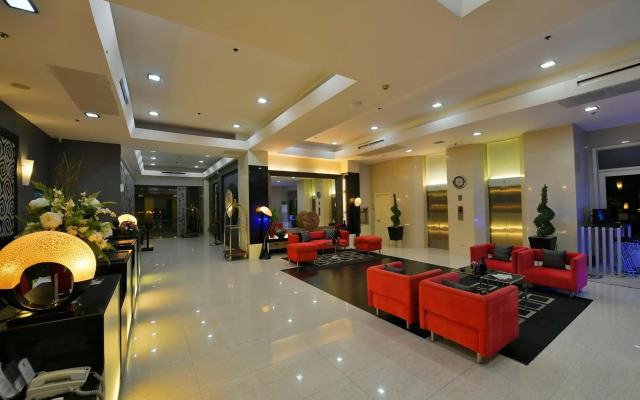 Paseo Premiere Hotel