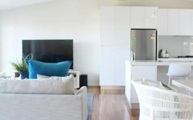 Hamptons By The Bay at Nelson Bay