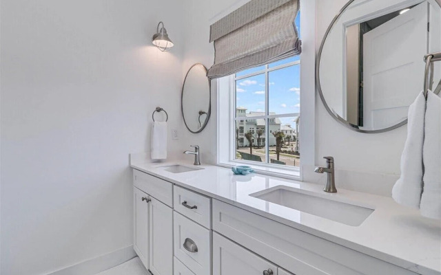 Southern Sandcastle 129 STA