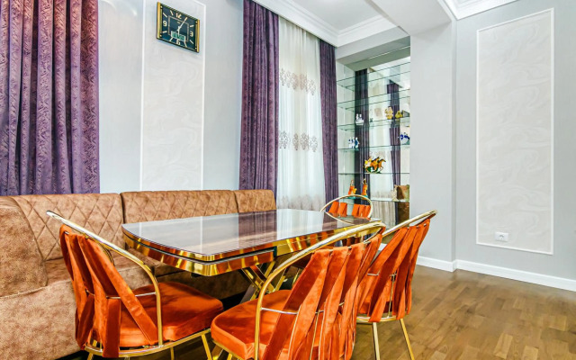 Buta Place VIP House 904