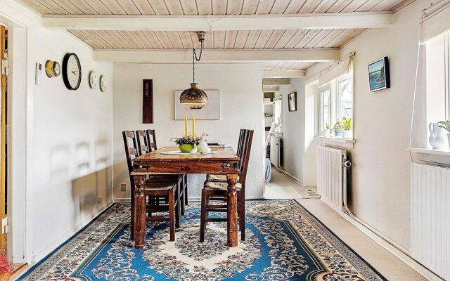 6 Person Holiday Home in Ringkøbing