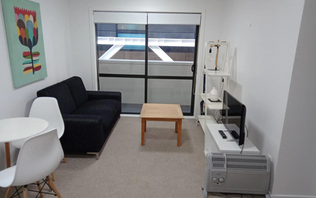 Peaceful apartment at Victoria Park