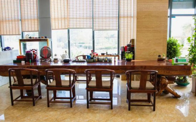 Guanlan Hotel