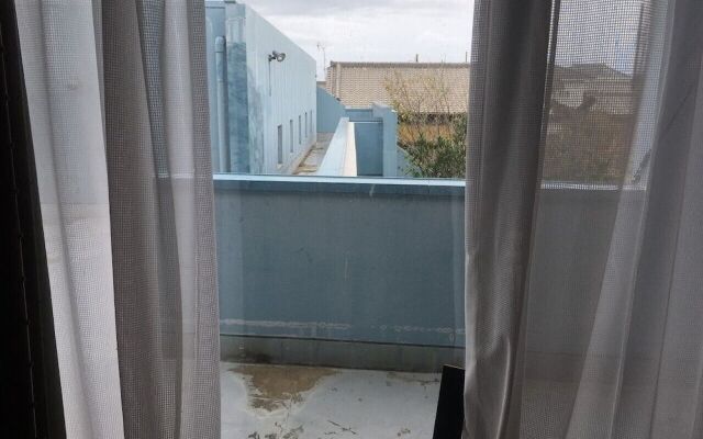 Narita Airport Samurai Hostel