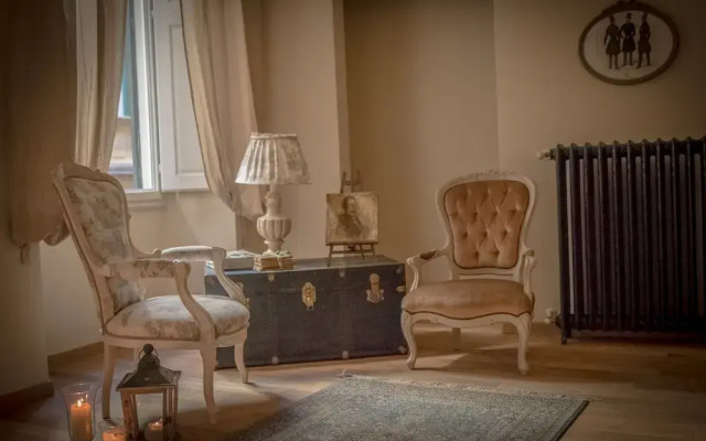 Breathtaking 4BD Apt 5min Walk to Duomo