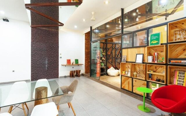 MM Capsule Hostel