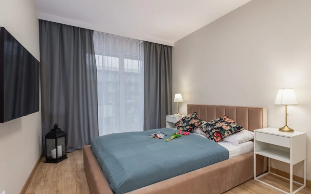 Spadochroniarzy 8b/13 by Renters