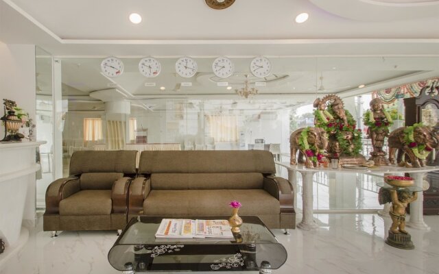 OYO 13062 Kamala Residency-Inn