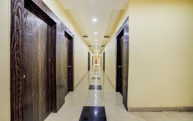 The Grand Yash By OYO Rooms