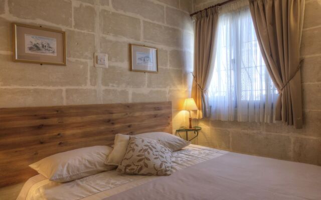 Green Grove Guest House