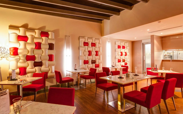 Mantra Charles Hotel Launceston