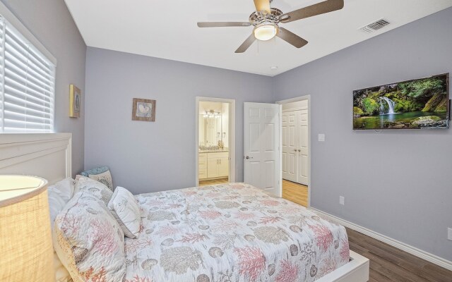 La Sirena - Overlooking Nature Preserve