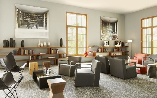 Le Meridien Ra Beach Hotel & Spa