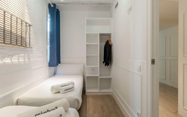 Enjoybcn Colon Apartments