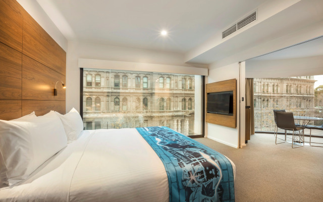 Hotel Indigo Melbourne on Flinders by IHG