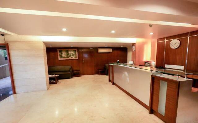 Lucky Hotel Goregaon