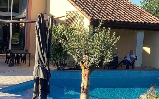 Villa in France With Private Pool & Garden