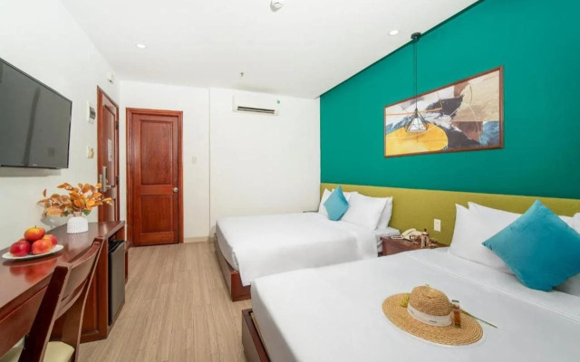 May Beach Hotel