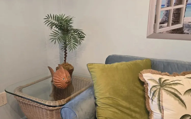 4 Bedroom Studio Luxury Suite