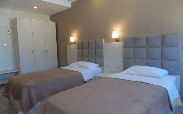 Hotel Mediterrane