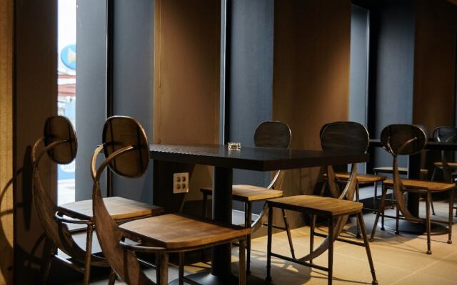Haru Hotel & Guesthouse - Hostel