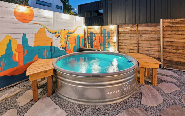 Modern Austin Retreat w/ Heated Cowboy Pool!