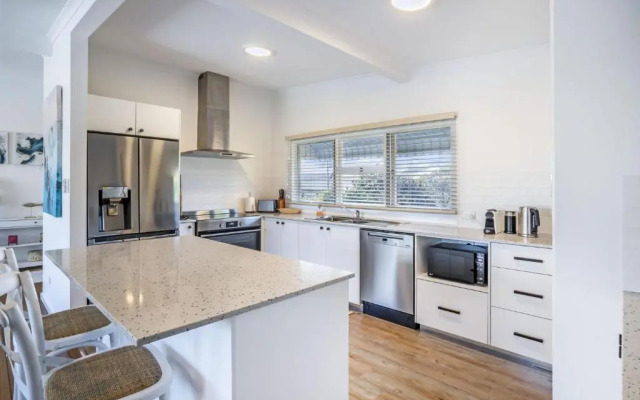 Yaringa 13 Seaview Street