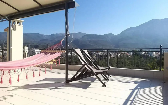 New independent loft, 360⁰ view, 5' beach/center