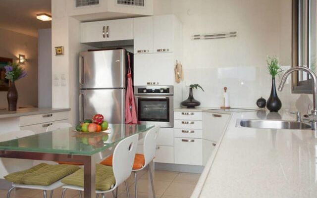 Cosy 1BR near Beach by FeelHome