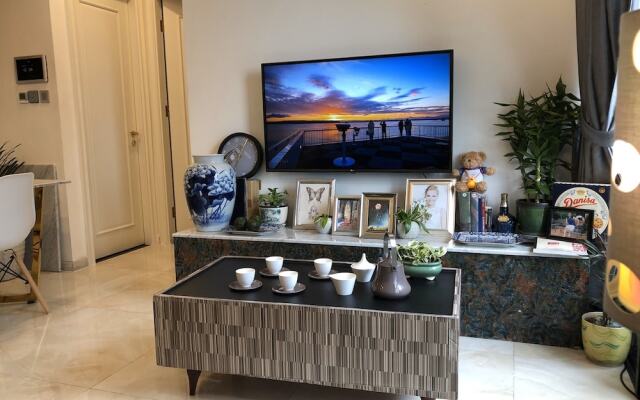 Anna House - Vinhomes Golden River