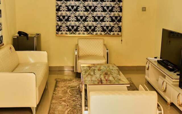 MNS Resort Rayfied