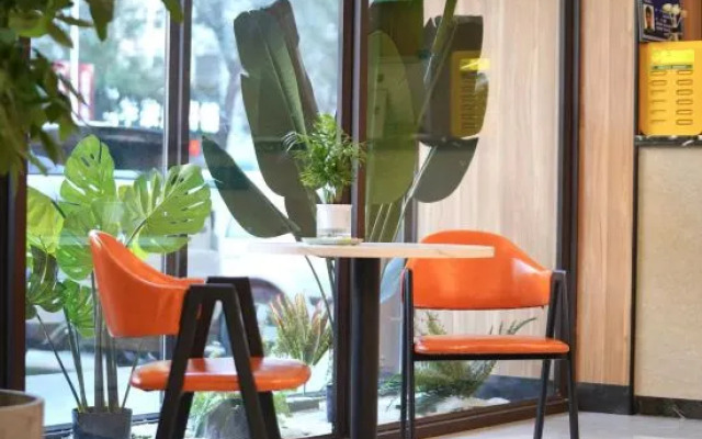 Yamei Hotel (Liaoning Provincial People's Hospital Store)