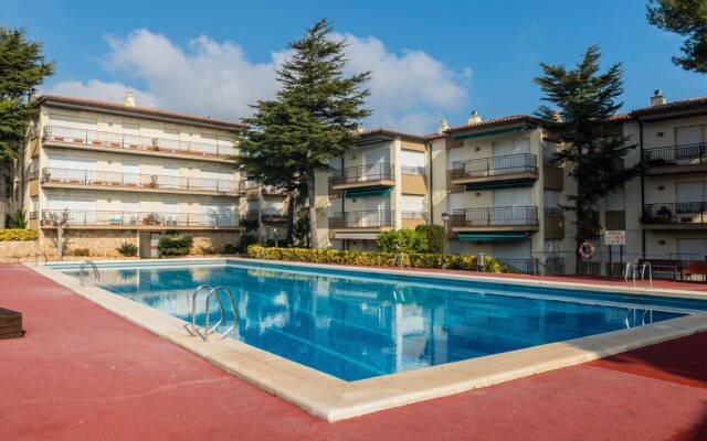 Aj-6 Calella DE Palafrugell 6 PAX