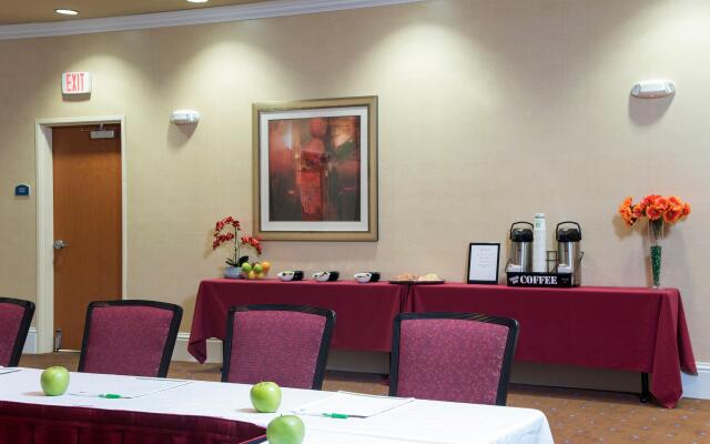 Holiday Inn Aurora North - Naperville by IHG