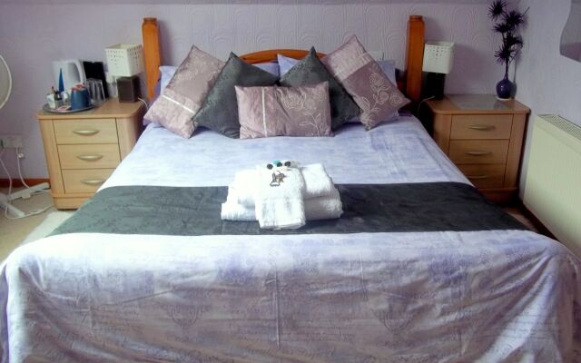 Aquarius B&B