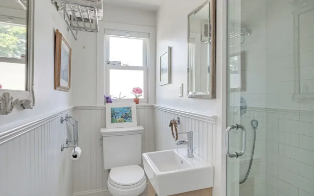 Waterfront Views: Historic Marblehead Home