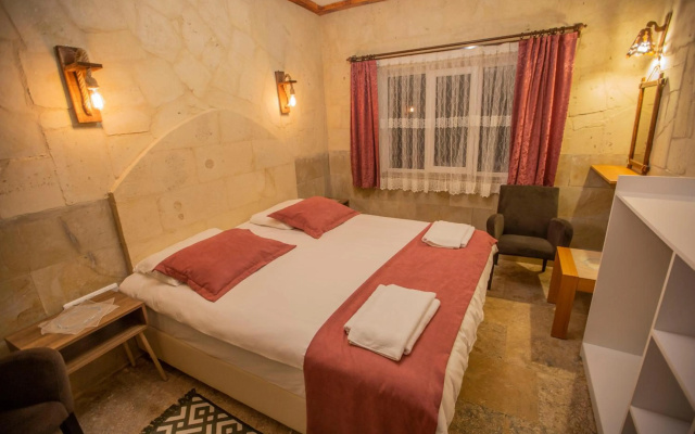 Capiedra Hotel