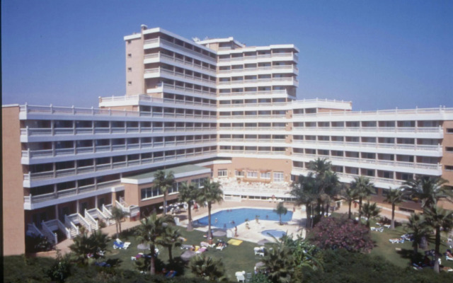 Hotel Parasol by Dorobe