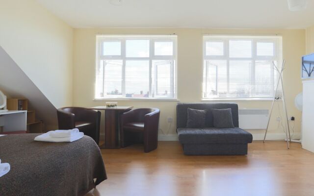 Beautiful Studio Flat in Harrow 42c