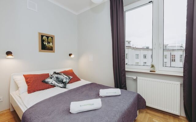 ShortStayPoland Wiejska B42