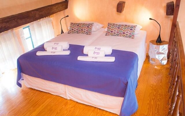 J&G Suites