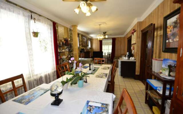 Ambassador B&B Guest Home